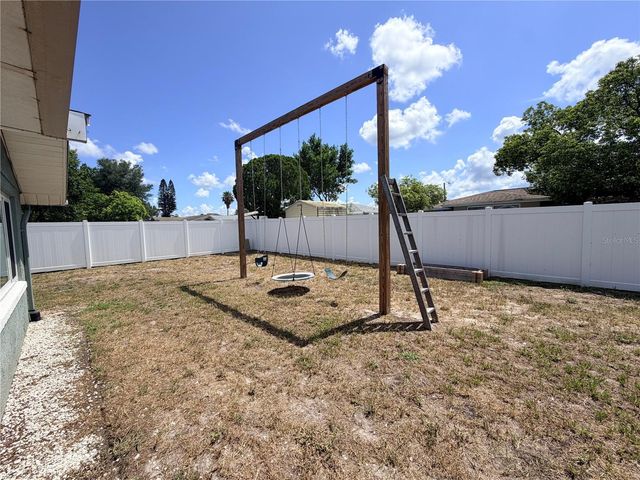10124 HOLLY DRIVE, Port Richey, FL 34668
