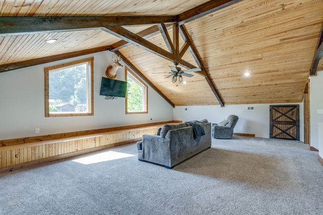 615 Little Swan Creek Rd, Hohenwald, TN 38462