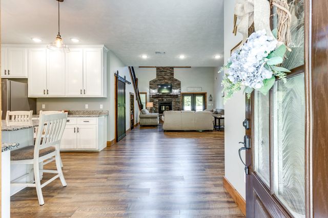 615 Little Swan Creek Rd, Hohenwald, TN 38462