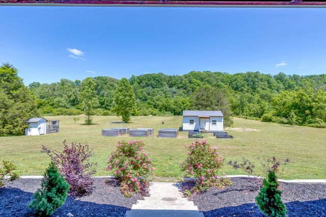 615 Little Swan Creek Rd, Hohenwald, TN 38462