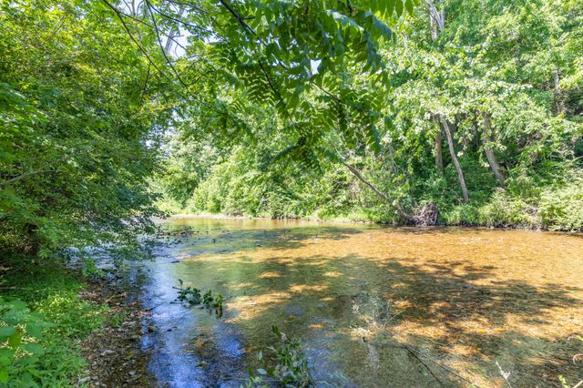 615 Little Swan Creek Rd, Hohenwald, TN 38462