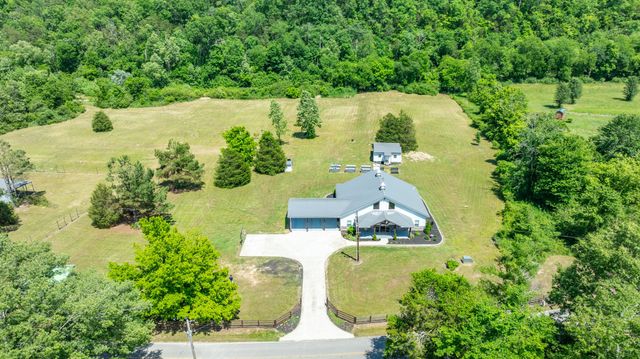 615 Little Swan Creek Rd, Hohenwald, TN 38462