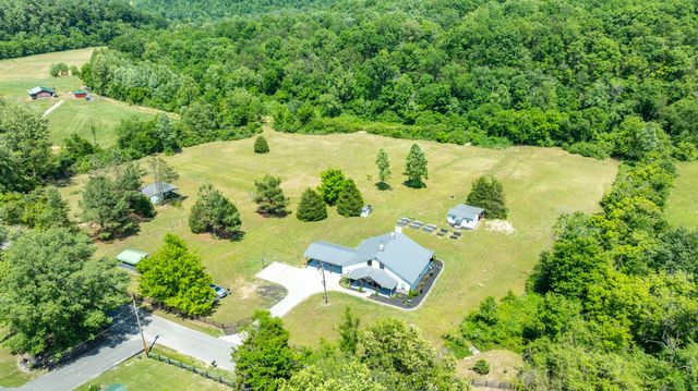 615 Little Swan Creek Rd, Hohenwald, TN 38462