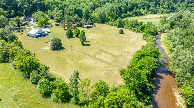 615 Little Swan Creek Rd, Hohenwald, TN 38462