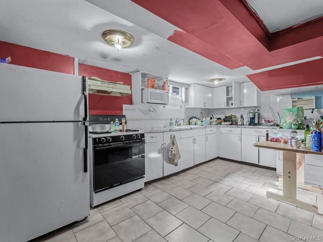 2721 Coldspring Road, Far Rockaway, NY 11691