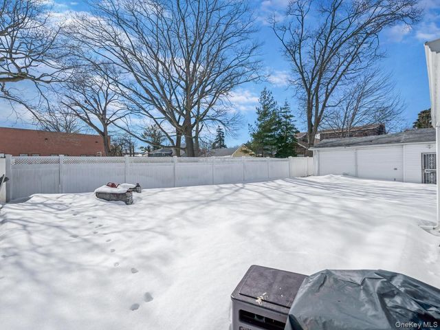 2721 Coldspring Road, Far Rockaway, NY 11691