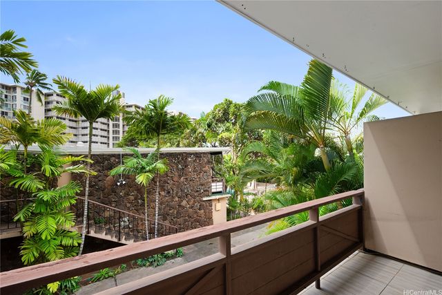 1700 Makiki Street 211, Honolulu, HI 96822