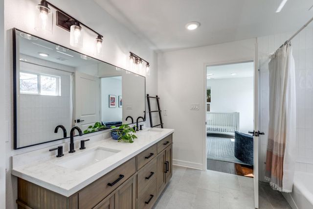 1113 Taulbee LN, Austin, TX 78757