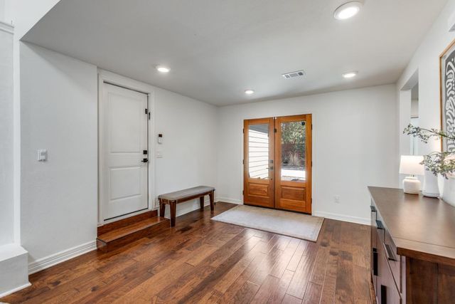 1113 Taulbee LN, Austin, TX 78757