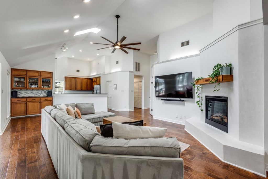 1113 Taulbee LN, Austin, TX 78757