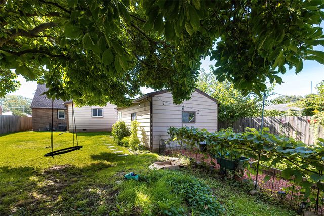 2648 PUTNAM Drive, Erie, PA 16511