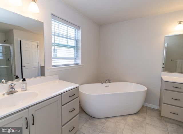 112 BOWERY LN, Downingtown, PA 19335