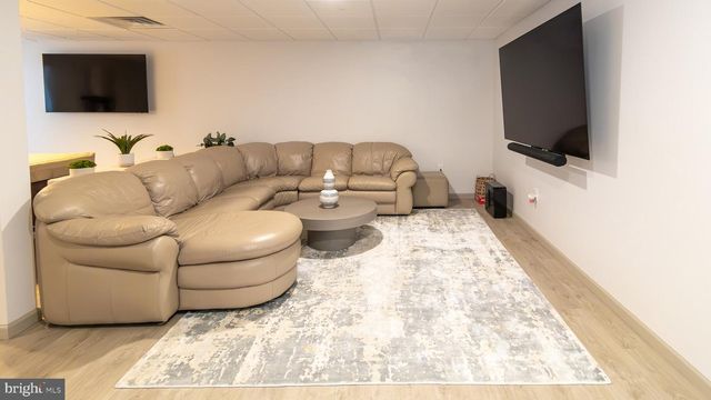 112 BOWERY LN, Downingtown, PA 19335
