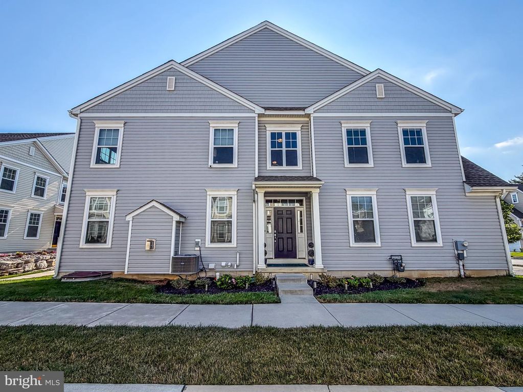 112 BOWERY LN, Downingtown, PA 19335