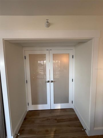 11 SUNSET DRIVE 105, Sarasota, FL 34236