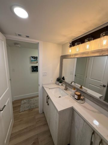 11 SUNSET DRIVE 105, Sarasota, FL 34236