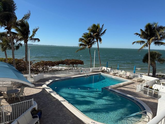 11 SUNSET DRIVE 105, Sarasota, FL 34236