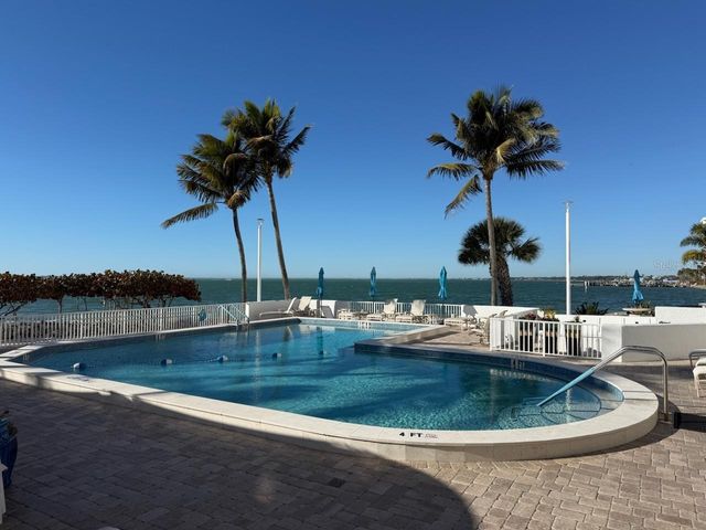 11 SUNSET DRIVE 105, Sarasota, FL 34236