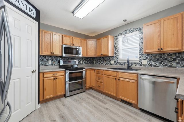 7912 Welland Court, Fort Wayne, IN 46835