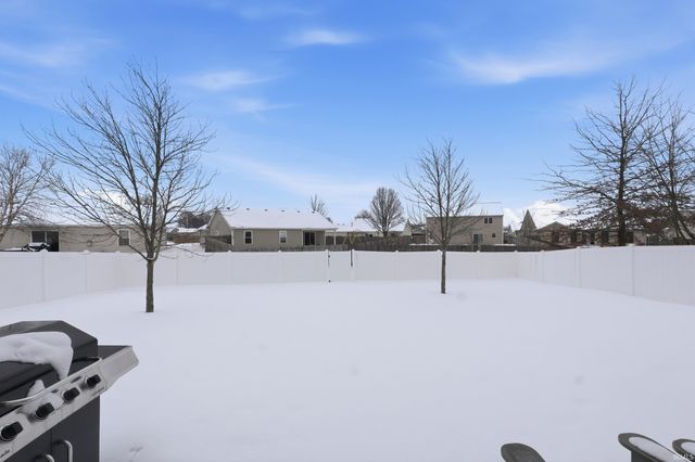 7912 Welland Court, Fort Wayne, IN 46835
