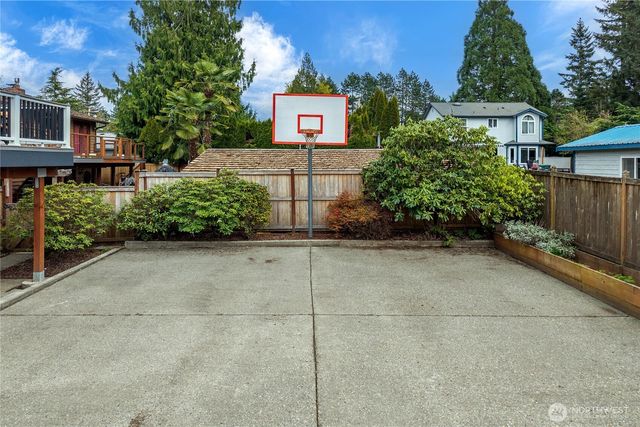 21503 SE 266th Street, Maple Valley, WA 98038