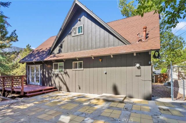 1074 Yellowstone Drive, Wrightwood, CA 92397