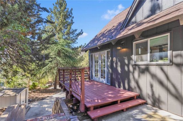 1074 Yellowstone Drive, Wrightwood, CA 92397