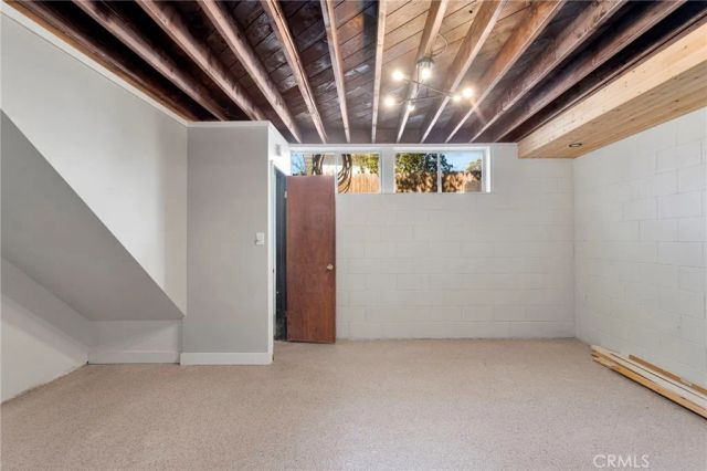 1074 Yellowstone Drive, Wrightwood, CA 92397