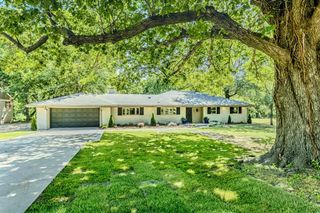 2717 S Berry Road, Norman, OK 73072