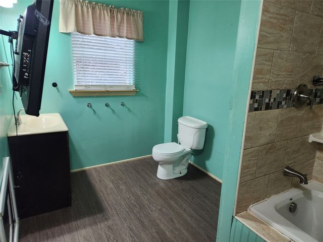 933 W 27TH Street, Erie, PA 16508