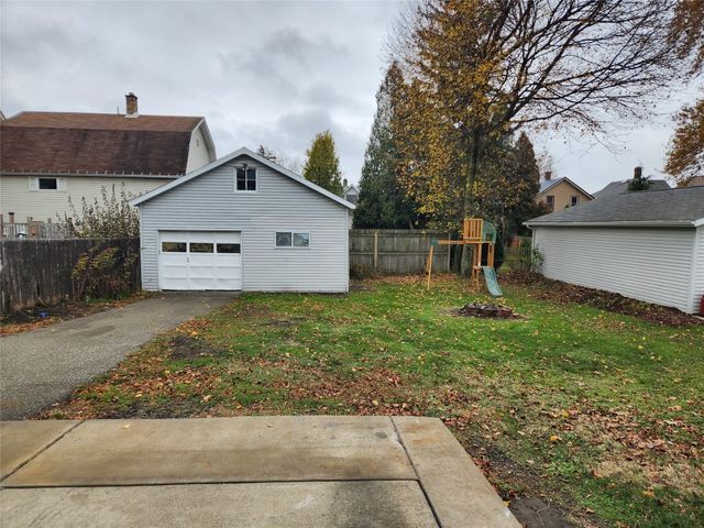 933 W 27TH Street, Erie, PA 16508