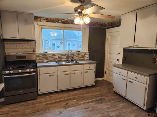 933 W 27TH Street, Erie, PA 16508