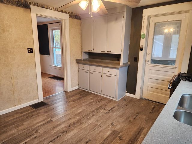 933 W 27TH Street, Erie, PA 16508