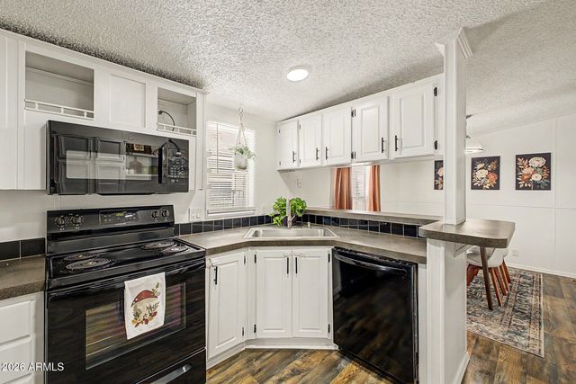 2140 E Michigan Avenue 31, Phoenix, AZ 85022