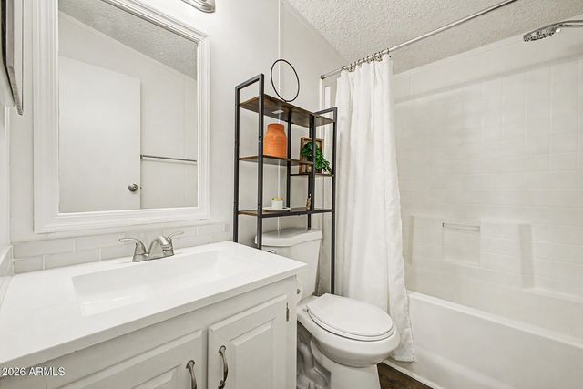 2140 E Michigan Avenue 31, Phoenix, AZ 85022