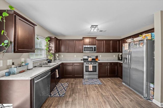 224 Hillendale Way, Pelzer, SC 29669