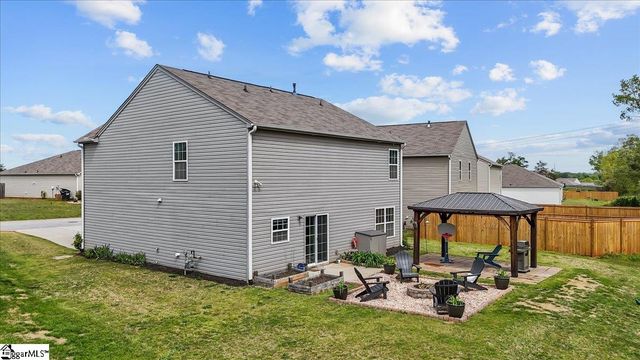 224 Hillendale Way, Pelzer, SC 29669