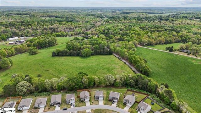 224 Hillendale Way, Pelzer, SC 29669