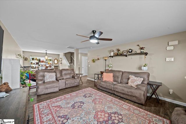 224 Hillendale Way, Pelzer, SC 29669