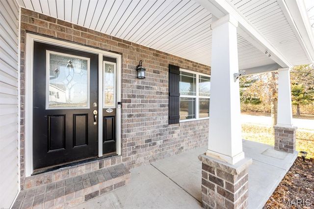 500 Somerset Drive, Granite City, IL 62040