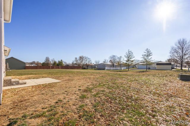 500 Somerset Drive, Granite City, IL 62040