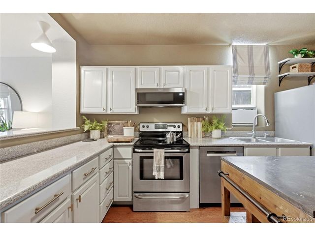 3942 Osage St, Denver, CO 80211