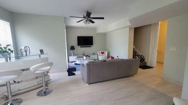 6920 W Sample Road, Coral Springs, FL 33067