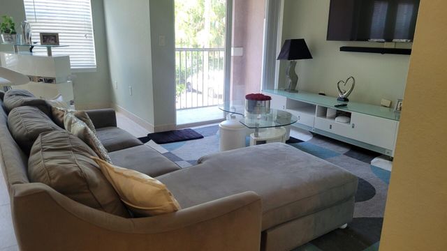6920 W Sample Road, Coral Springs, FL 33067