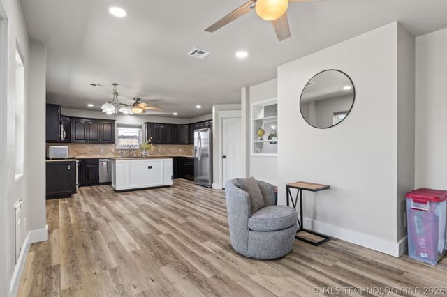 8508 N 102nd East Avenue, Owasso, OK 74055