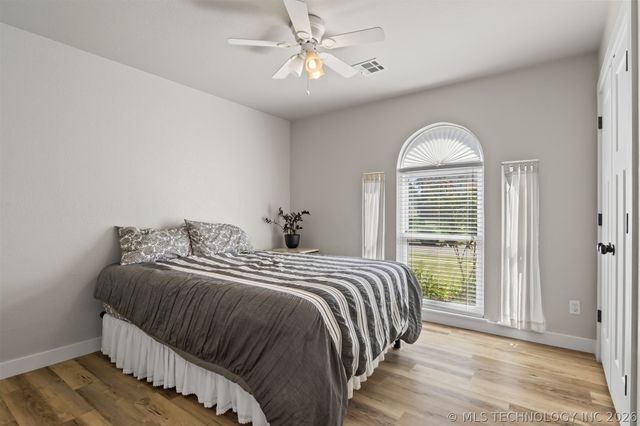 8508 N 102nd East Avenue, Owasso, OK 74055
