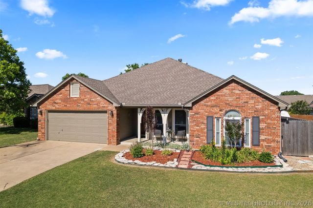 8508 N 102nd East Avenue, Owasso, OK 74055