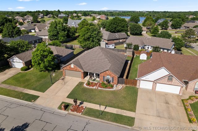 8508 N 102nd East Avenue, Owasso, OK 74055