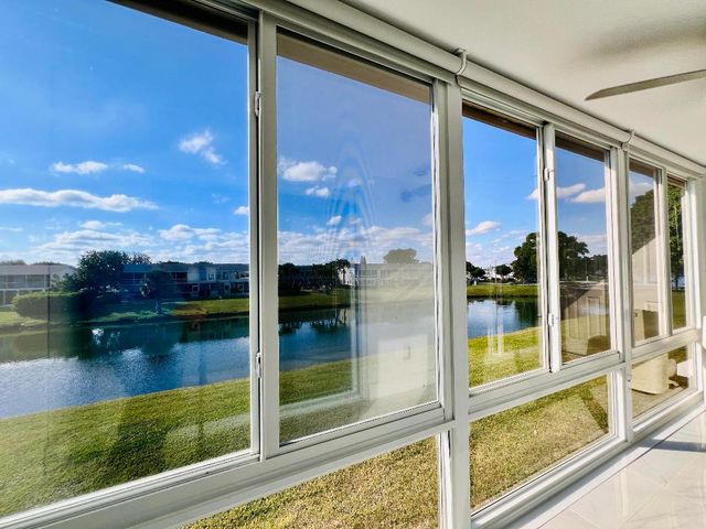 204 Bedford H, West Palm Beach, FL 33417