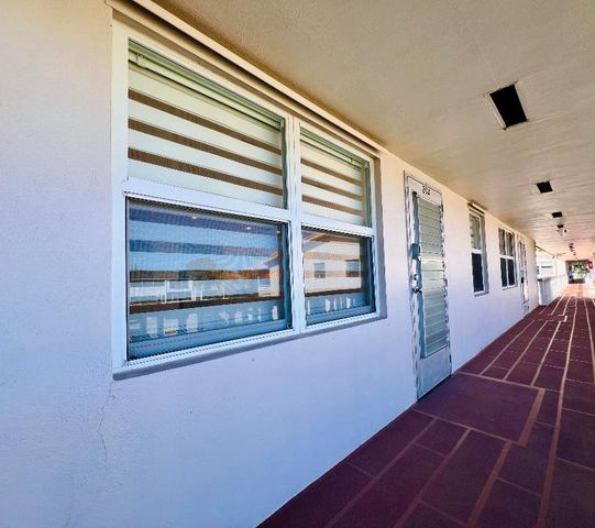 204 Bedford H, West Palm Beach, FL 33417